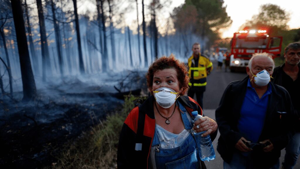 Incendies de Gironde et des Landes : un impact sanitaire pour l'heure "limité"