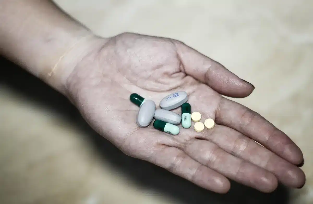 Femme en consultation de santé mentale périnatale avec professionnel de santé