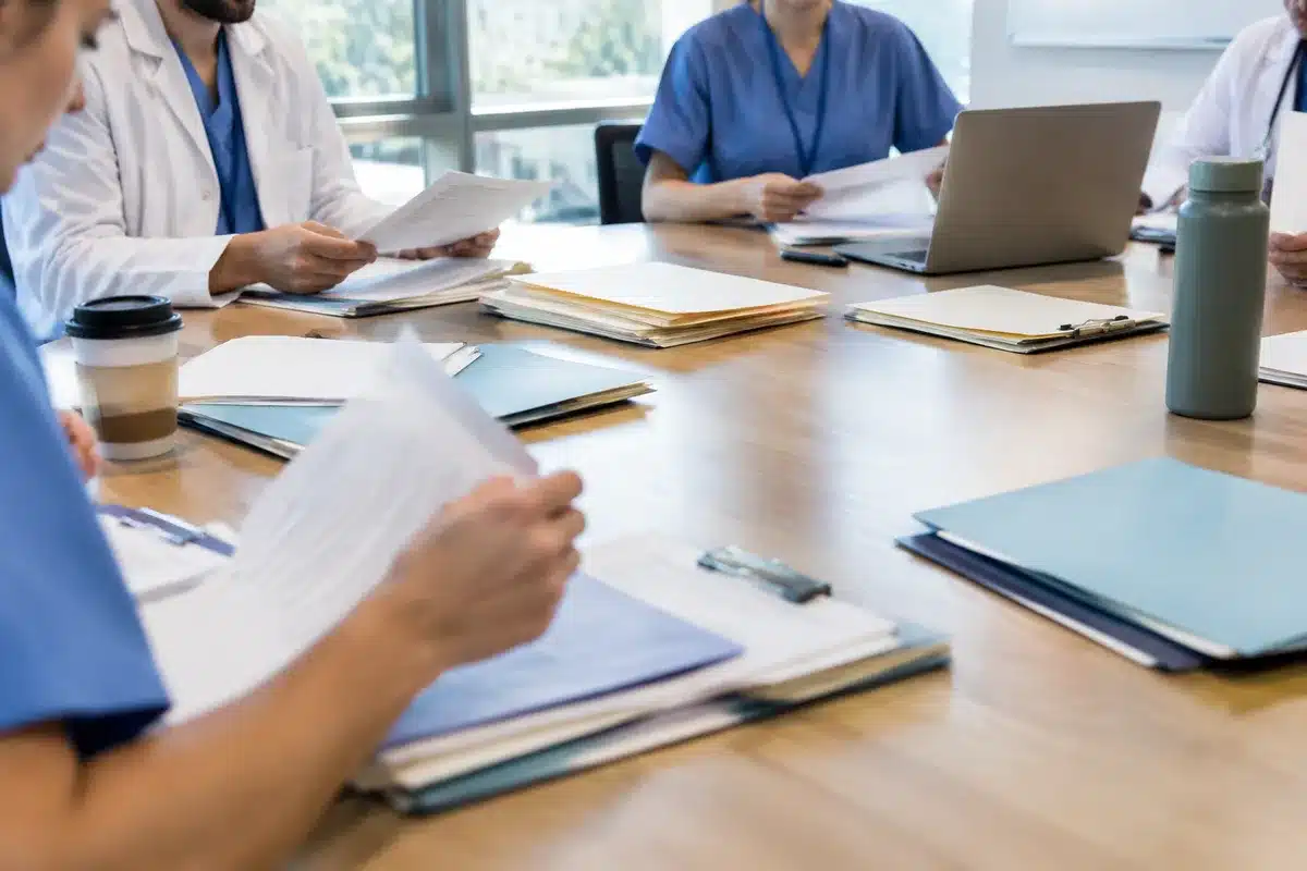 Pourquoi les erreurs et dysfonctionnements à l'hôpital restent-ils sous-déclarés ?